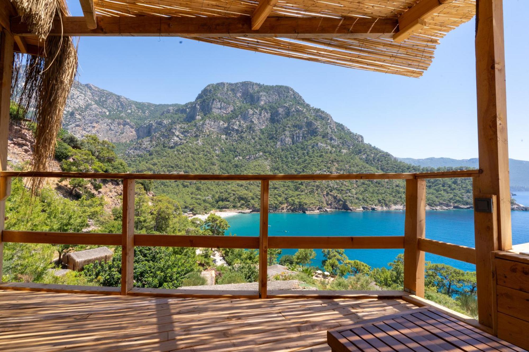 Flavia Hotel فاراليا المظهر الخارجي الصورة